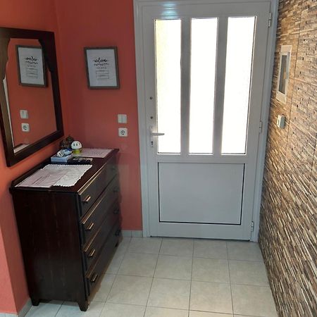 Anna'S House Apartment Síndos Екстериор снимка